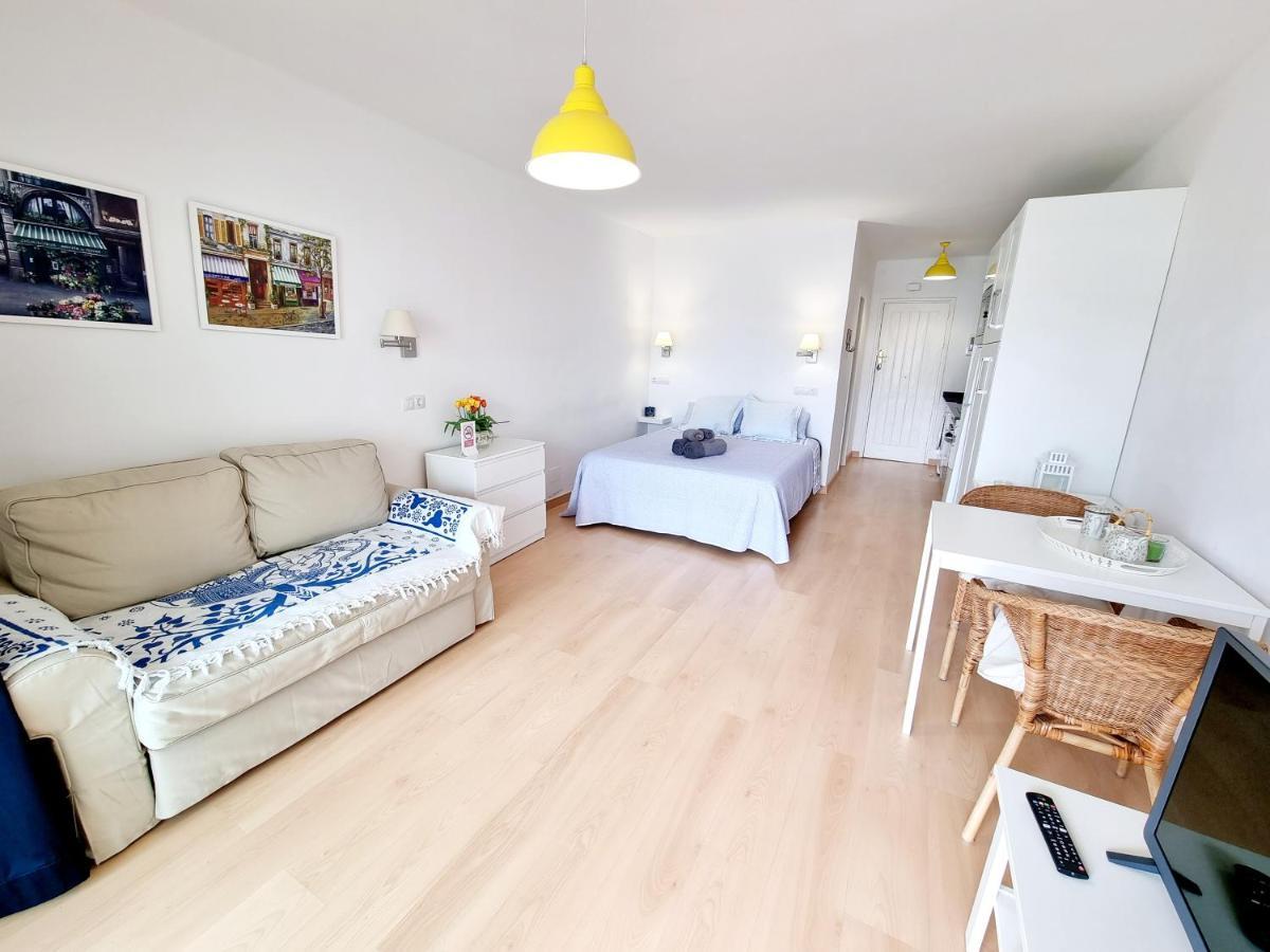 Apartamento Eduardo A Primera Linea Del Mar กอสตา เตกีสเซ ภายนอก รูปภาพ